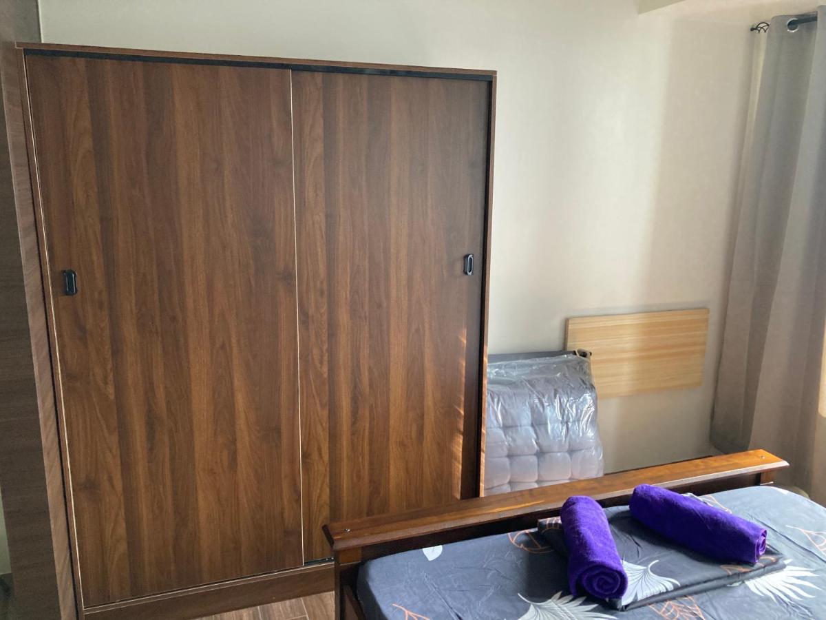 Makati Amazing View Penthouse Studio, Air Residence, Fast Internet * Manila