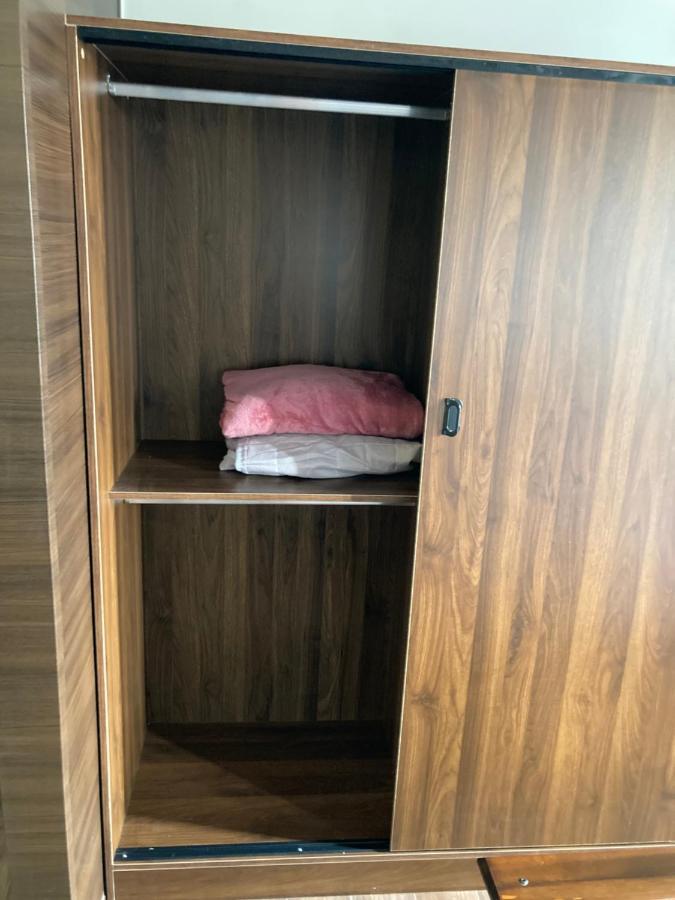 Makati Amazing View Penthouse Studio, Air Residence, Fast Internet Apartment