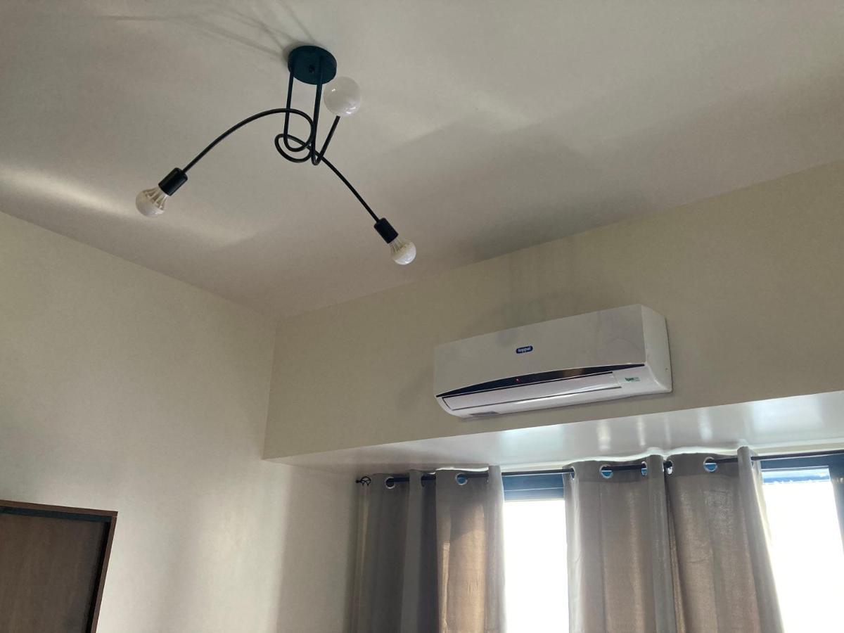 Apartment Makati Amazing View Penthouse Studio, Air Residence, Fast Internet Manila