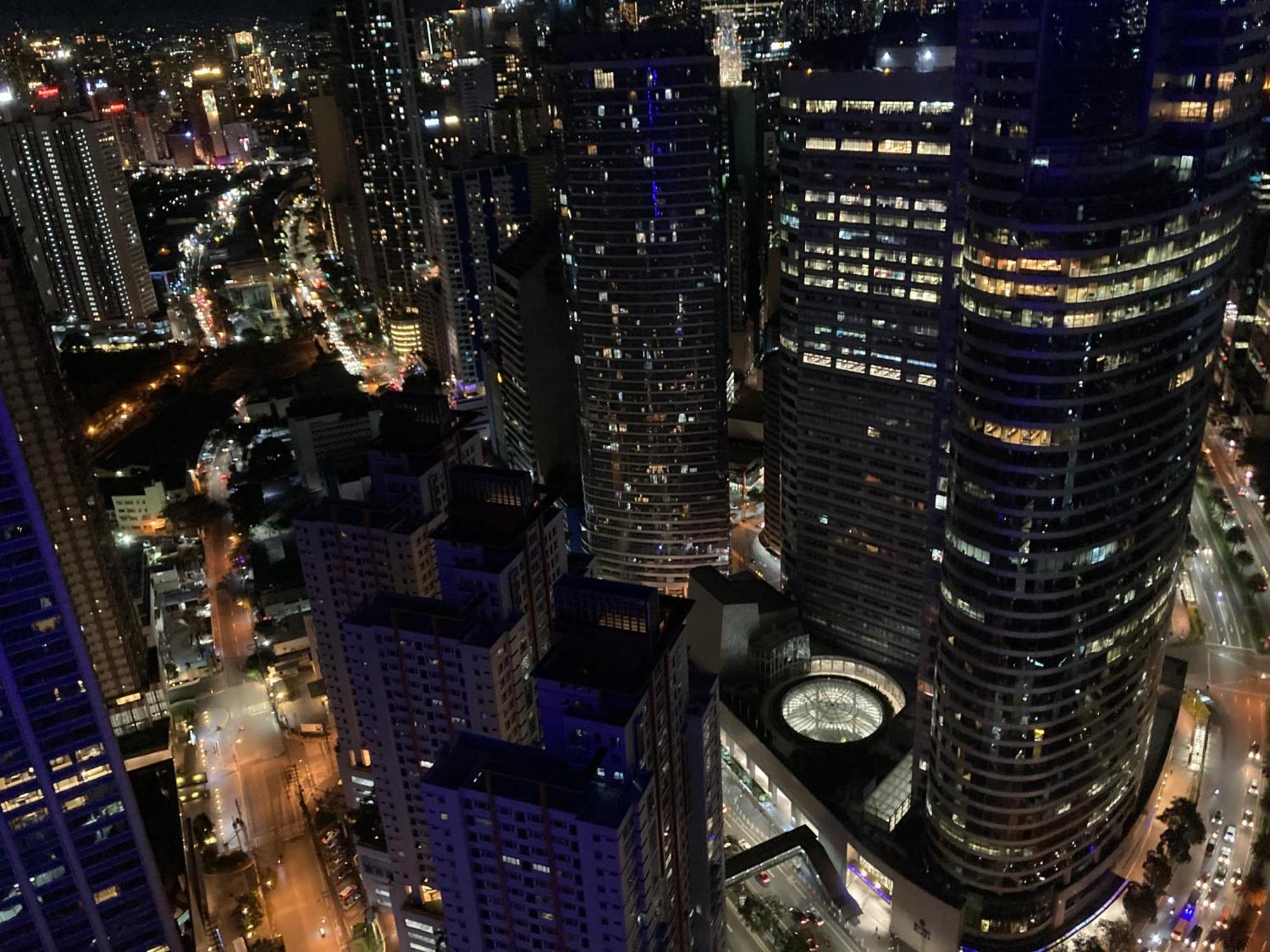 Apartment Makati Amazing View Penthouse Studio, Air Residence, Fast Internet *